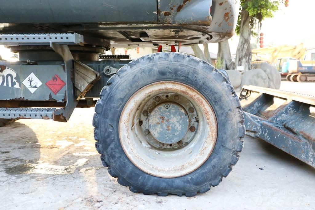 Wacker Neuson 6503 Pelle sur pneus