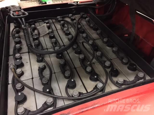 Linde E 20 PH - 02 Chariots élévateurs électriques