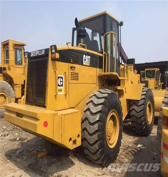 CAT 966 F Chargeuse sur pneus