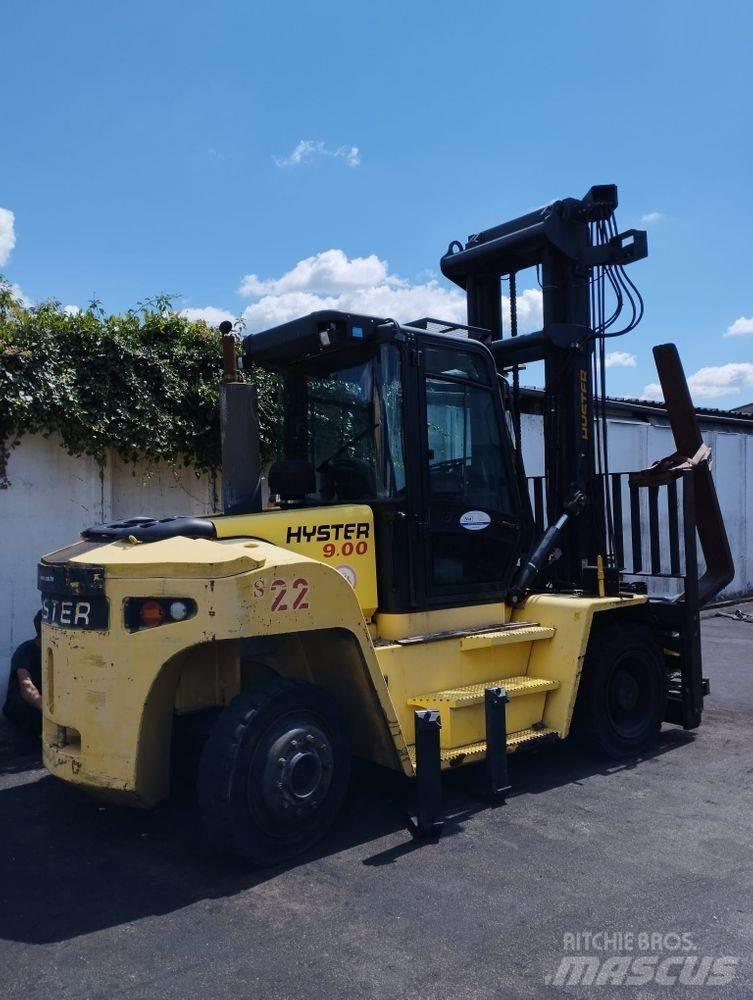 Hyster H9.00XM Chariots GPL