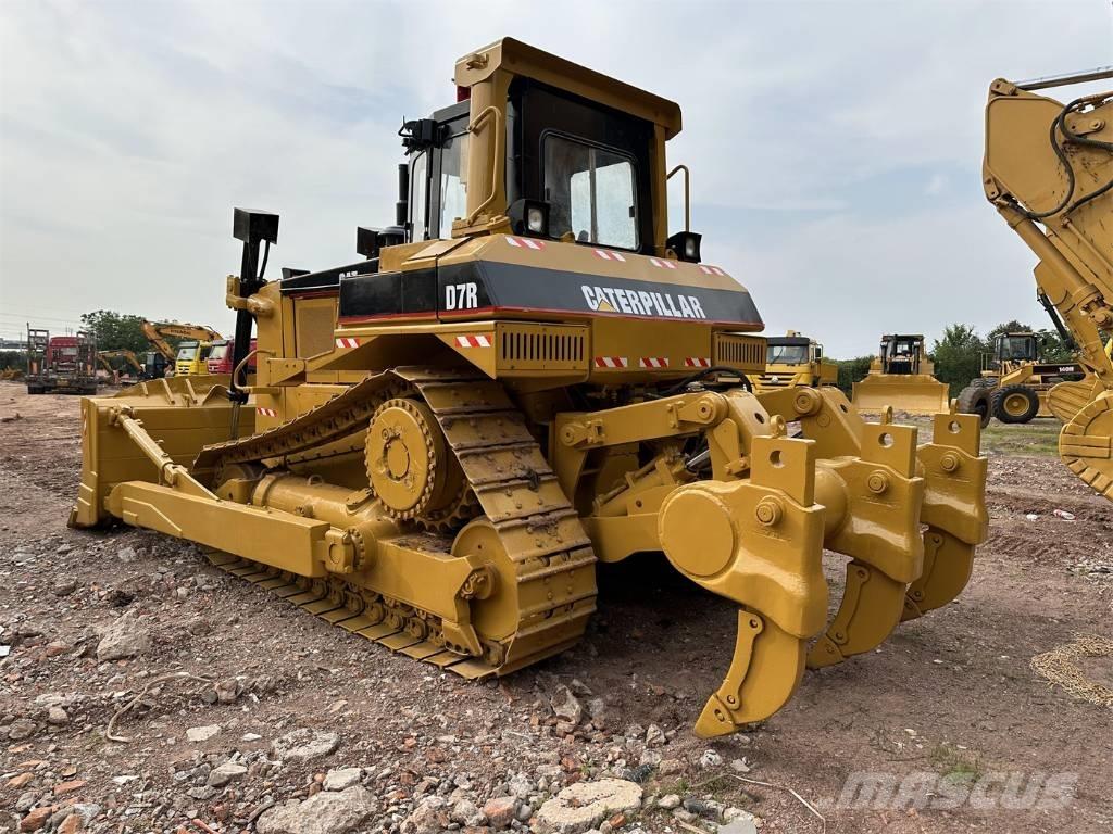 CAT D 7 R Bouteurs sur chenilles