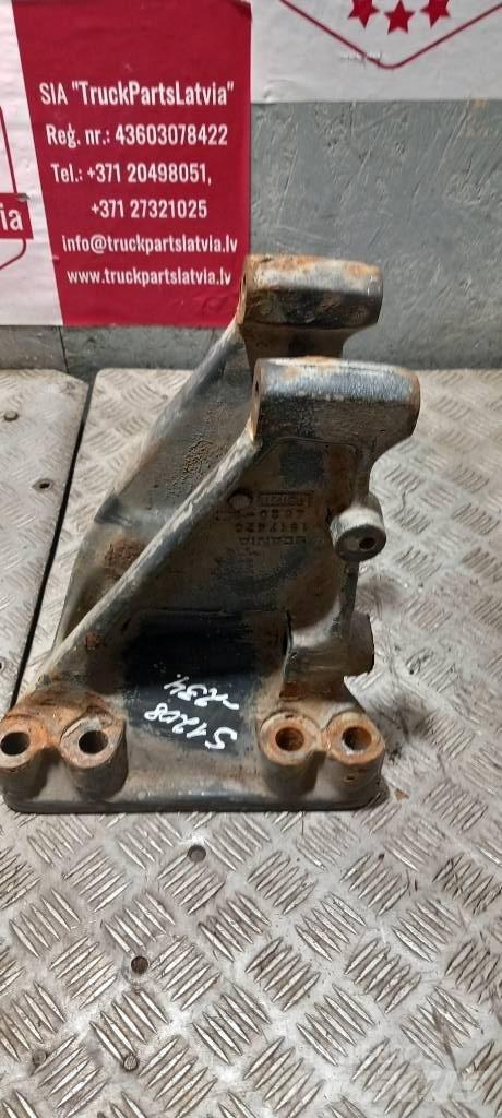 Scania 94 D Châssis et suspension