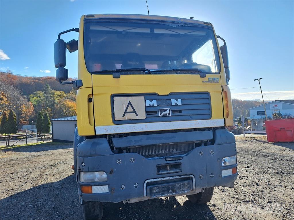 MAN TGA 33.430 6X6 Camion benne