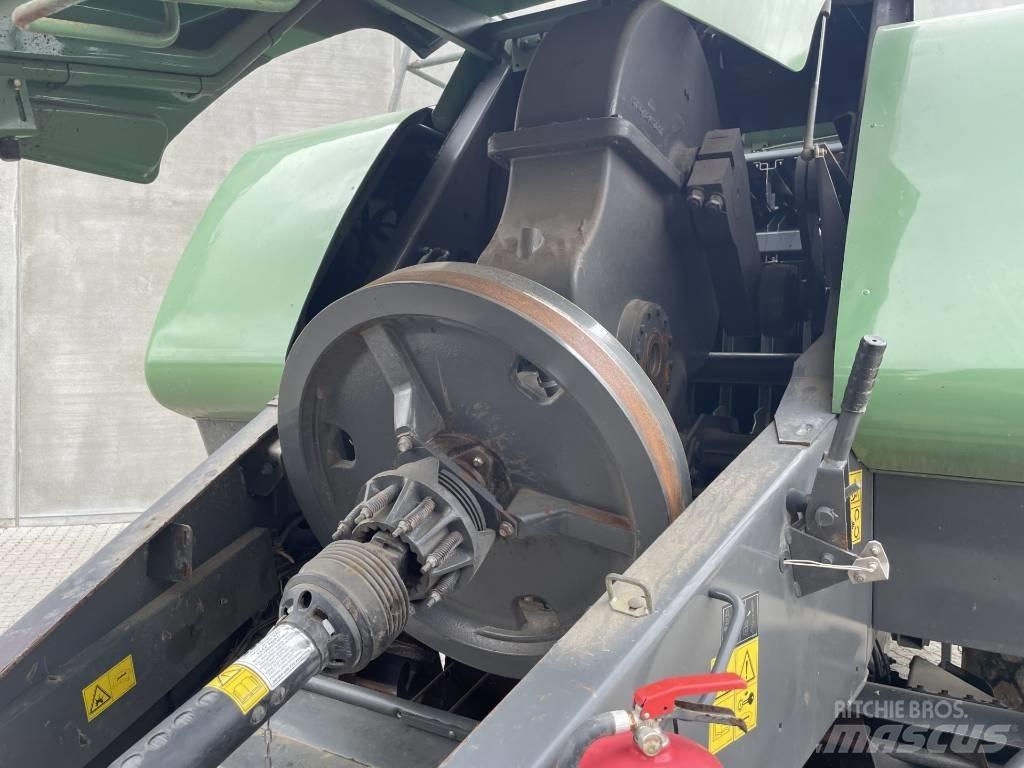Fendt 12130 N Presse cubique