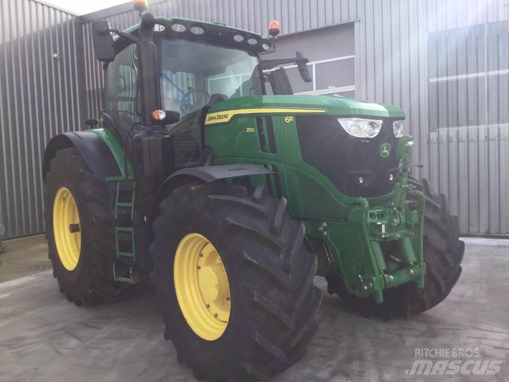 John Deere 6R250 Tracteur