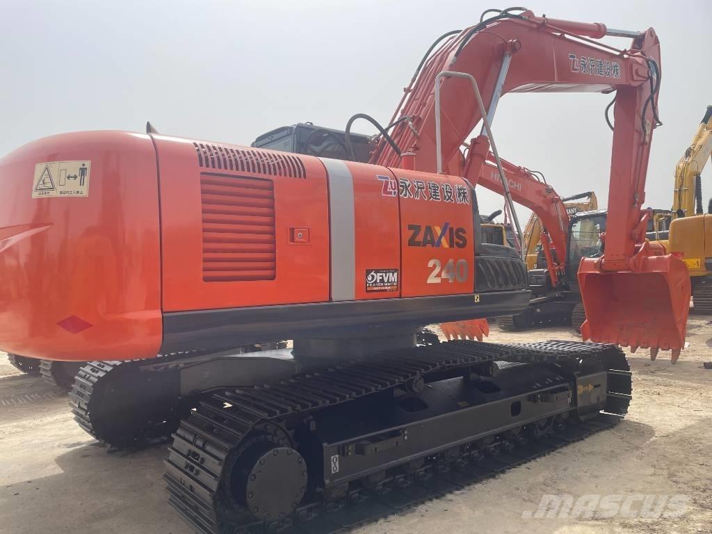 Hitachi ZX 240 Pelle sur chenilles