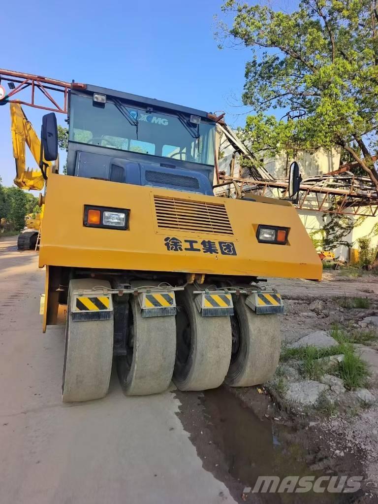 XCMG XP 263 Rouleaux à pneumatiques