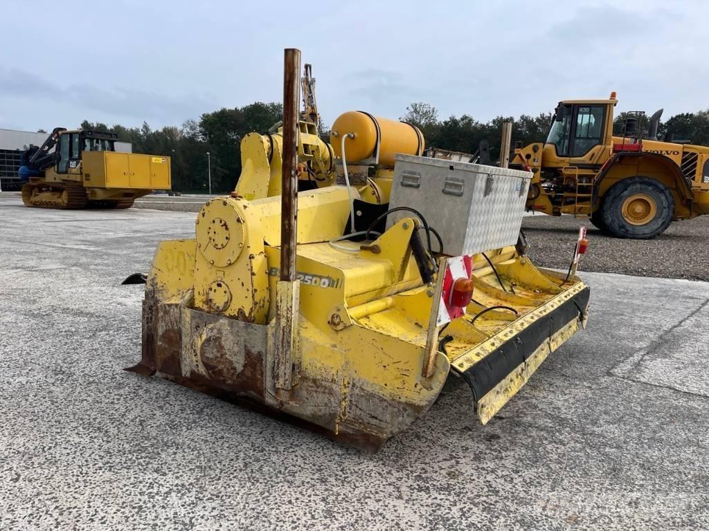 Bomag BSF 2500 Recycleur bitume