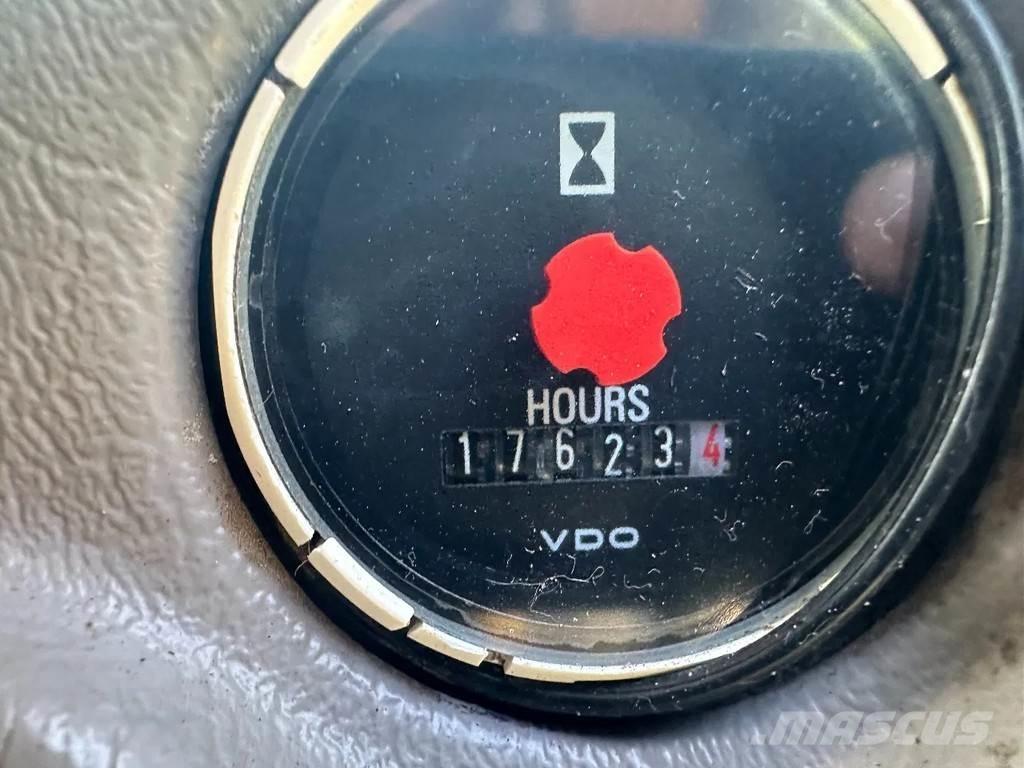 Volvo L120 F Chargeuse sur pneus