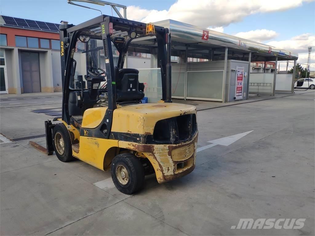 Yale GDP35VX Chariots diesel