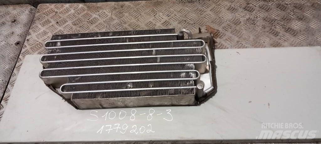 Scania R 440.    1779202 Radiateurs