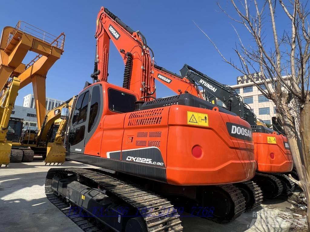 Doosan DX225 Pelle sur chenilles