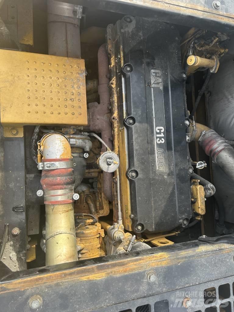CAT 345 C L Pelle sur chenilles