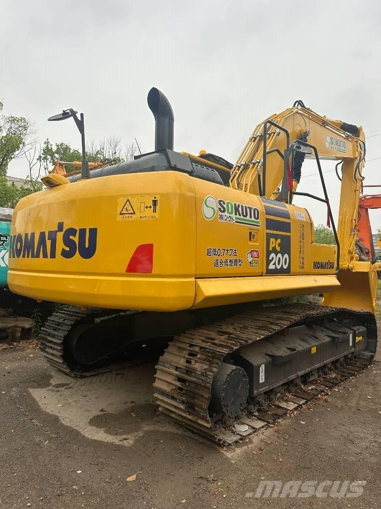 Komatsu PC 200-8 Pelle sur chenilles