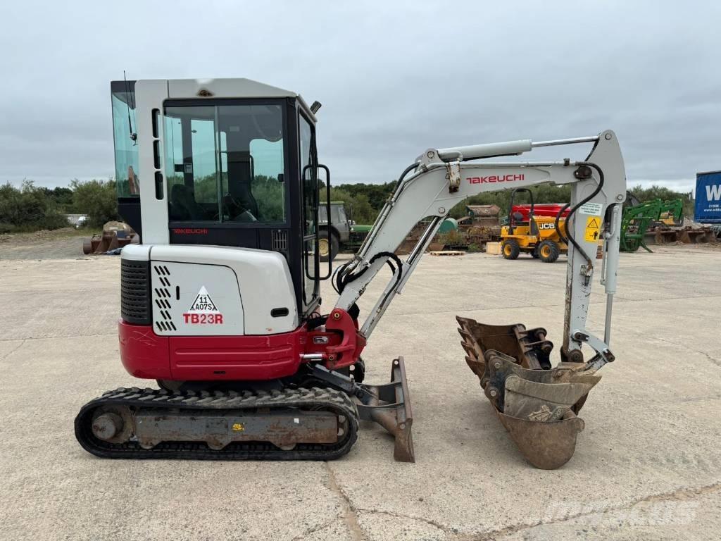Takeuchi TB 23 R Mini pelle < 7t