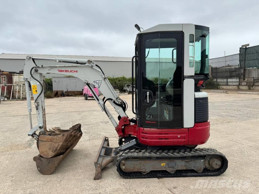 Takeuchi TB 23 R Mini pelle < 7t