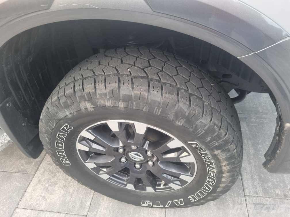 Nissan TITAN XD PRO Utilitaire benne