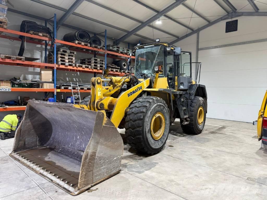 Komatsu WA 380-6 Chargeuse sur pneus