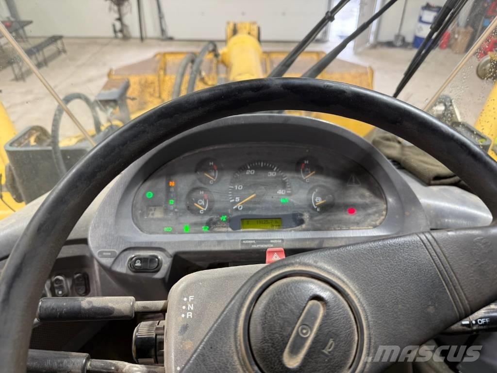 Komatsu WA 380-6 Chargeuse sur pneus