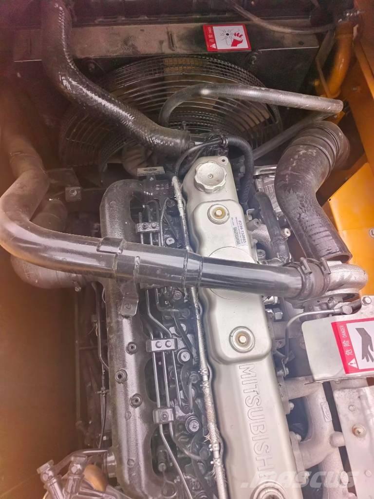 Sany SY 215 C Pelle sur chenilles