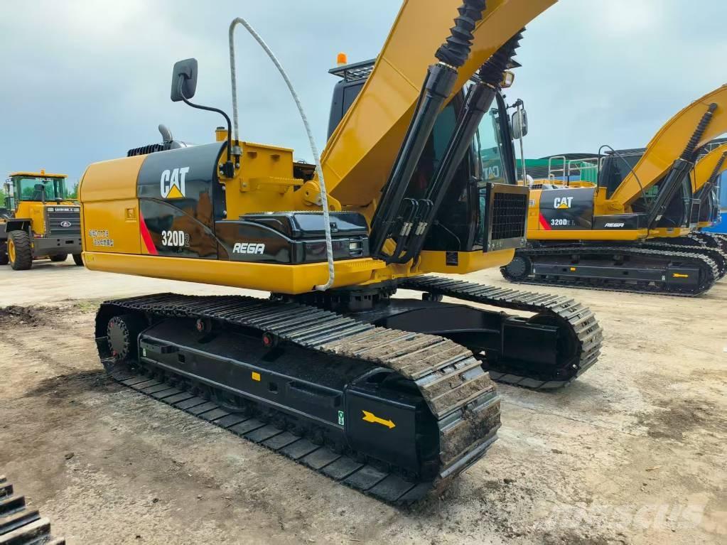CAT 320 Pelle sur chenilles