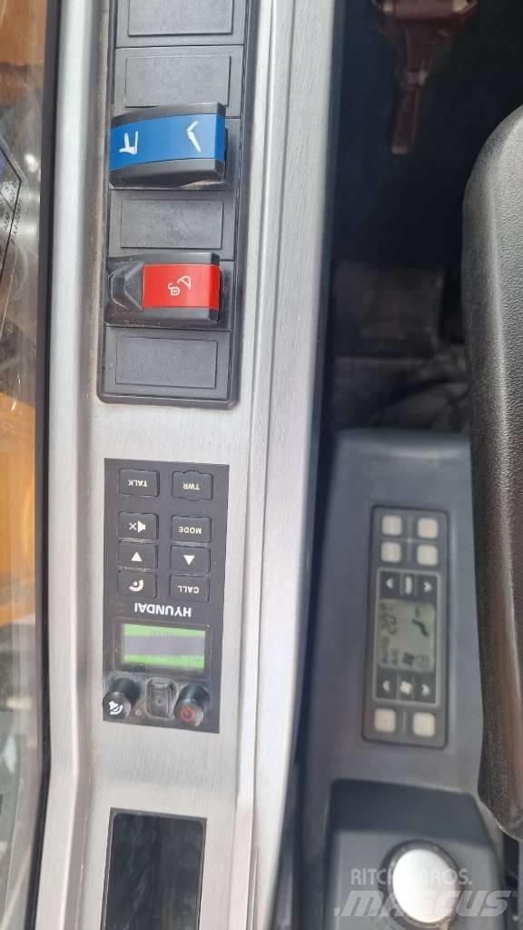 Hyundai HX 145 LCR Pelle sur chenilles