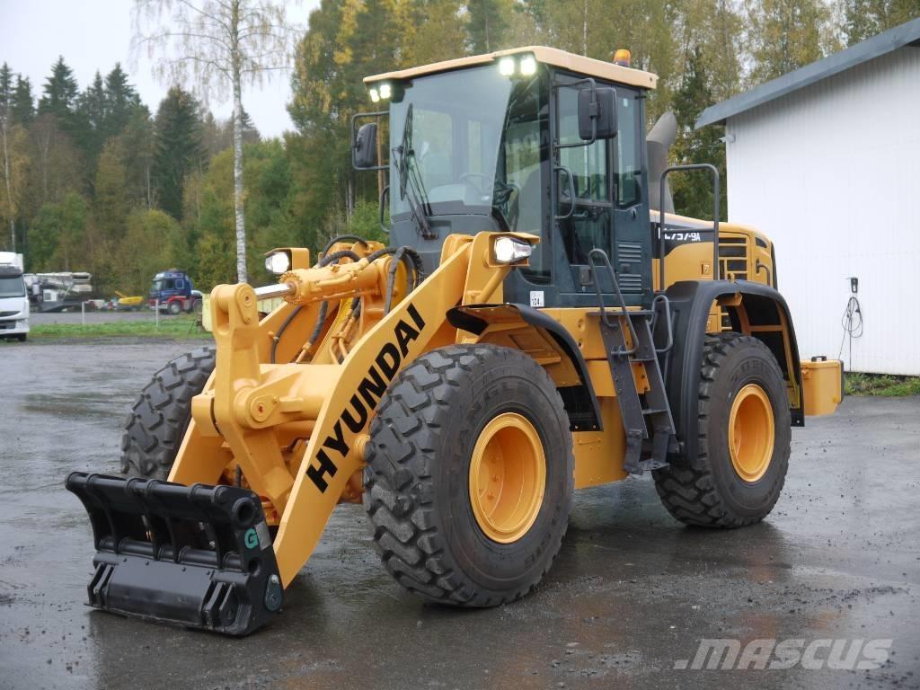 Hyundai HL 757-9A Chargeuse sur pneus
