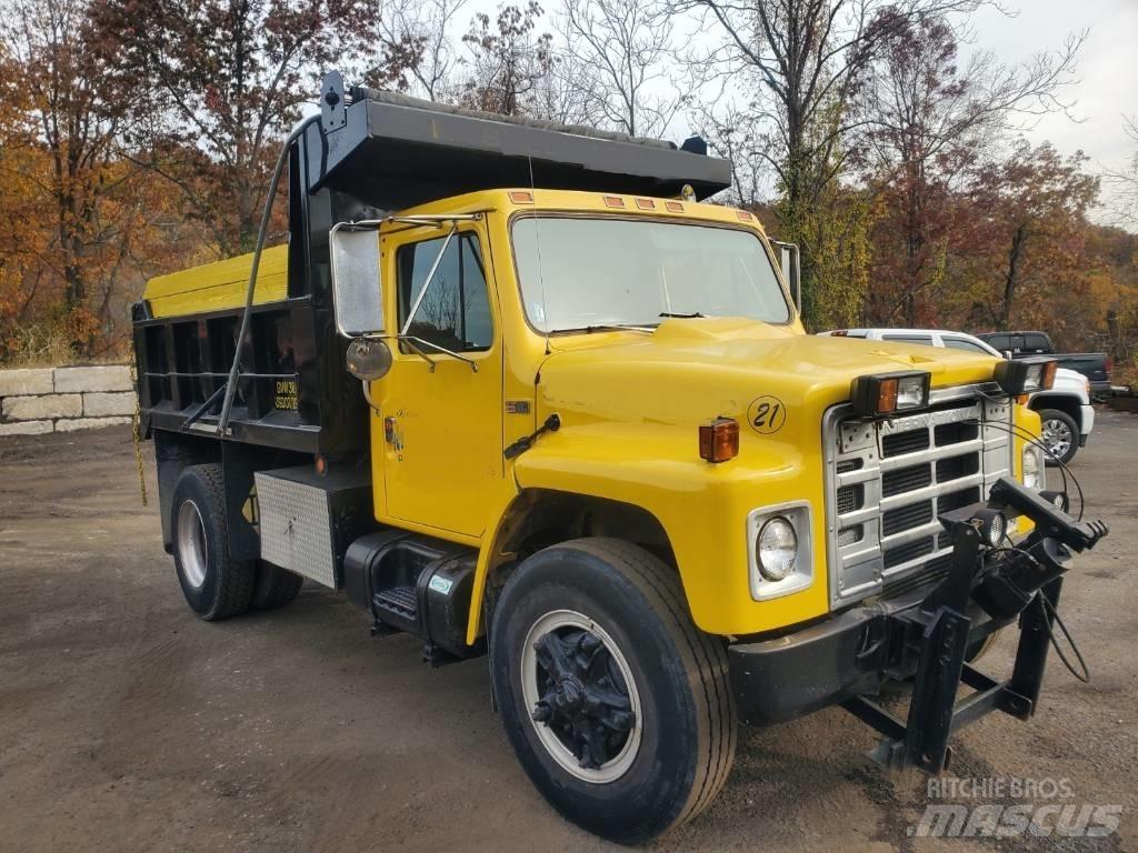 International 1752 Camion benne