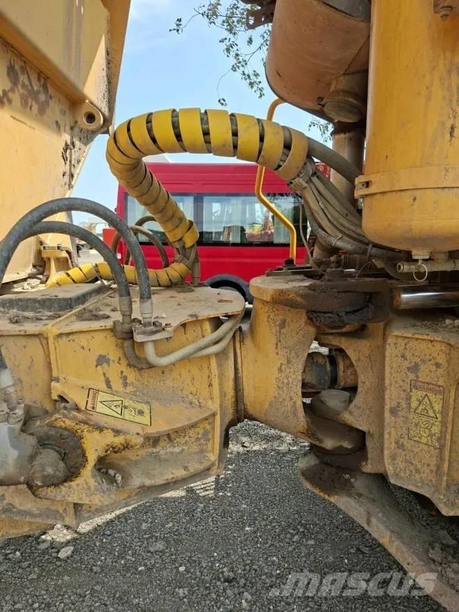 Volvo A 25 D Tombereau articulé