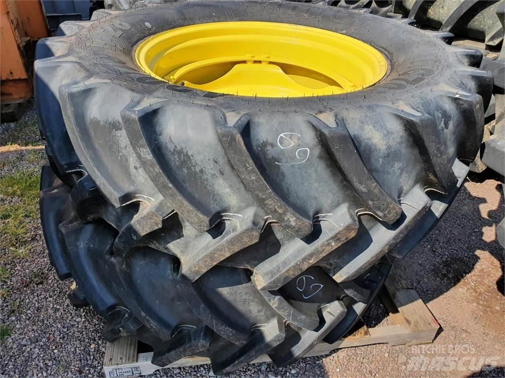 Mitas 420/70R28 x2 Pneus, roues et jantes