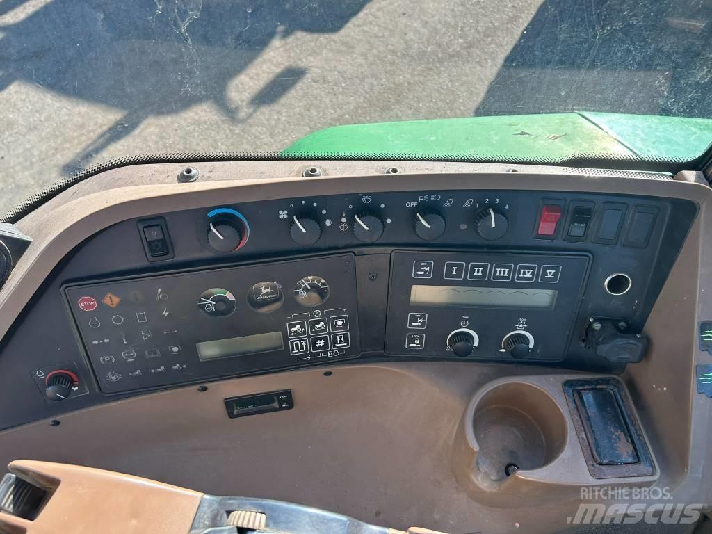 John Deere 8200 Tracteur