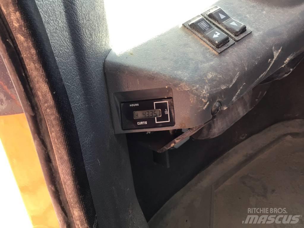 Doosan DL 420 Chargeuse sur pneus