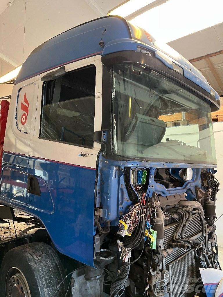 Scania CG19H Cabines