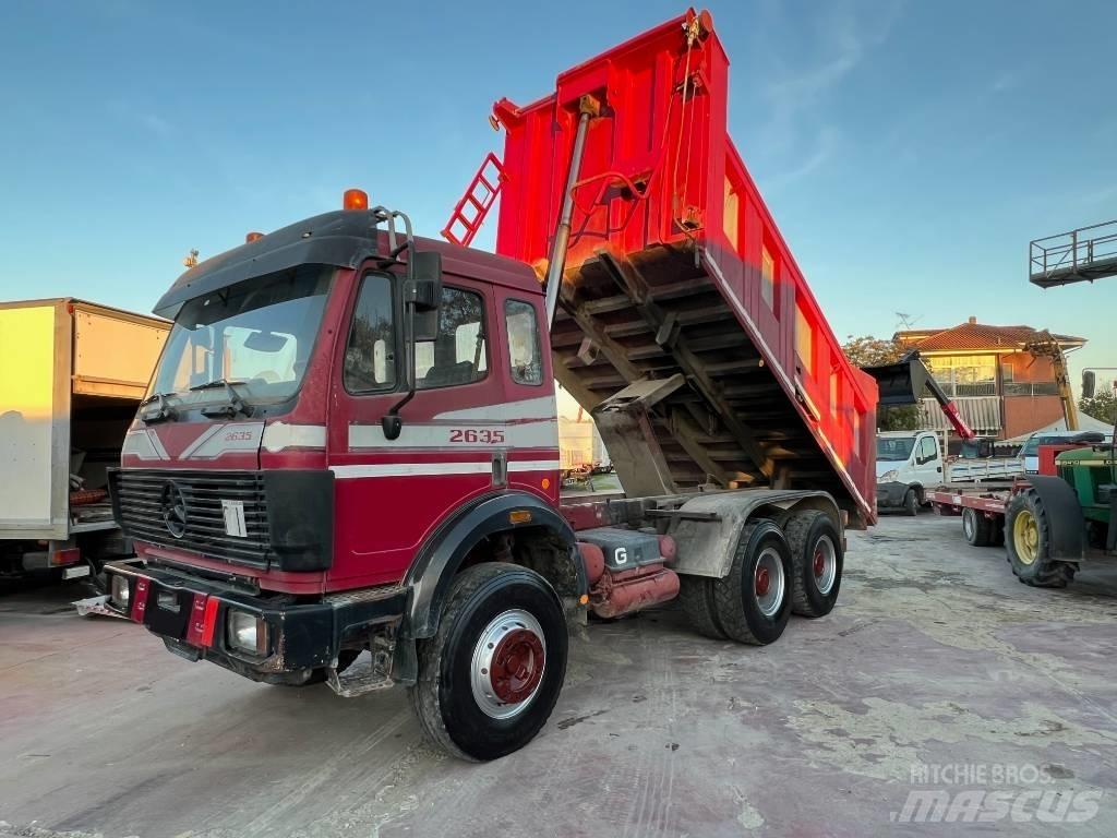 Mercedes-Benz 2635 Camion benne
