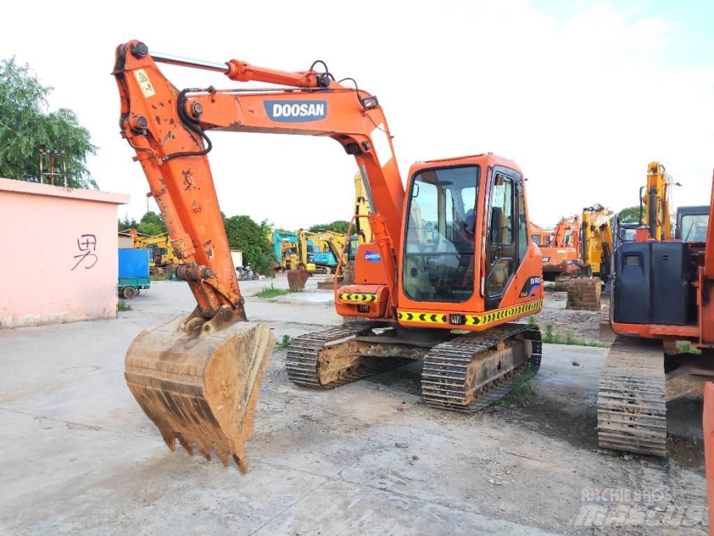 Doosan DH80GOLD Pelle sur chenilles