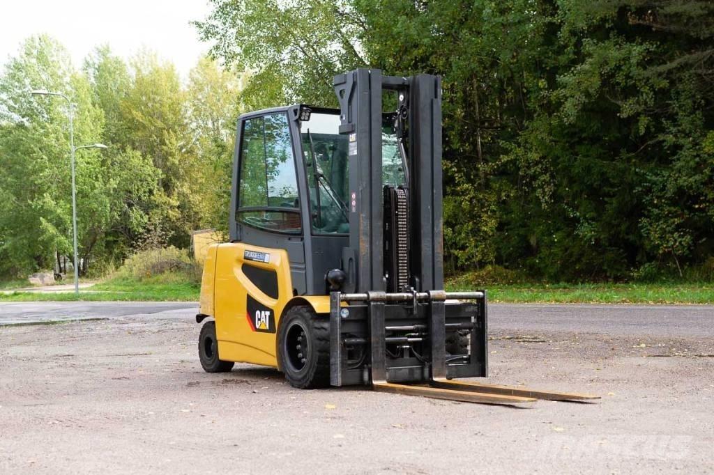 CAT EP 50 Chariots élévateurs électriques