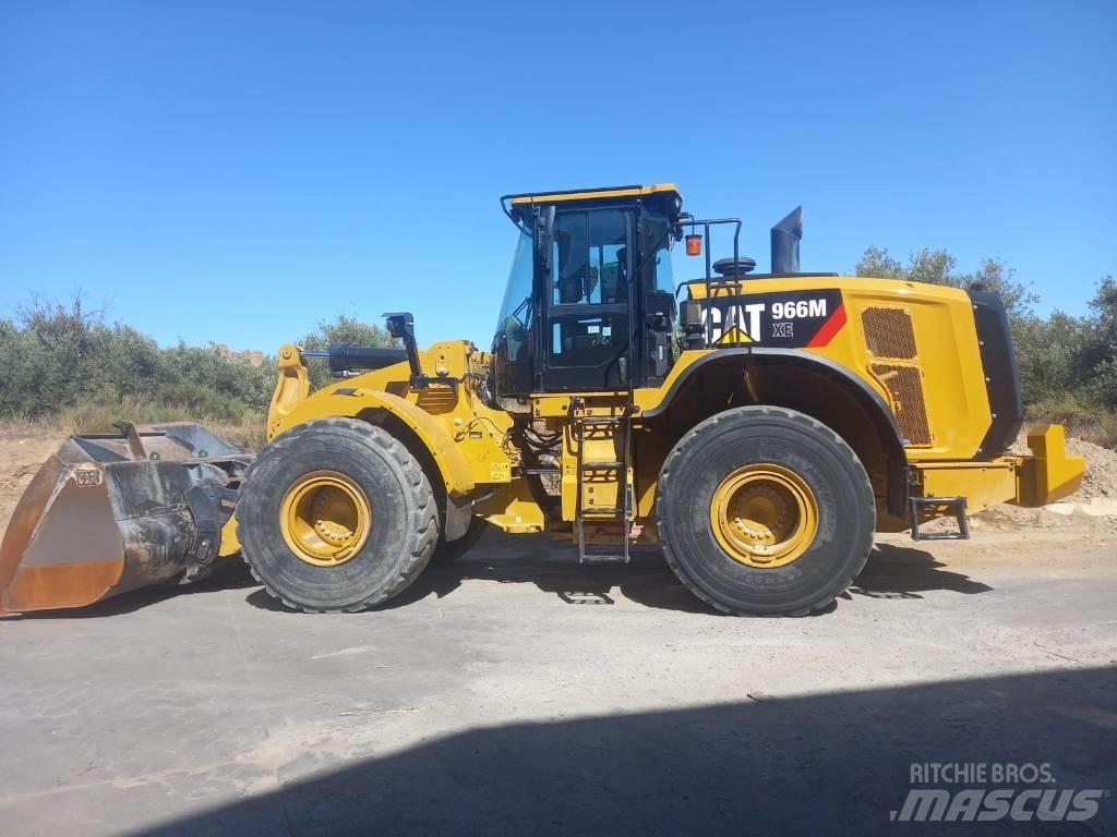 CAT 966 M Chargeuse sur pneus