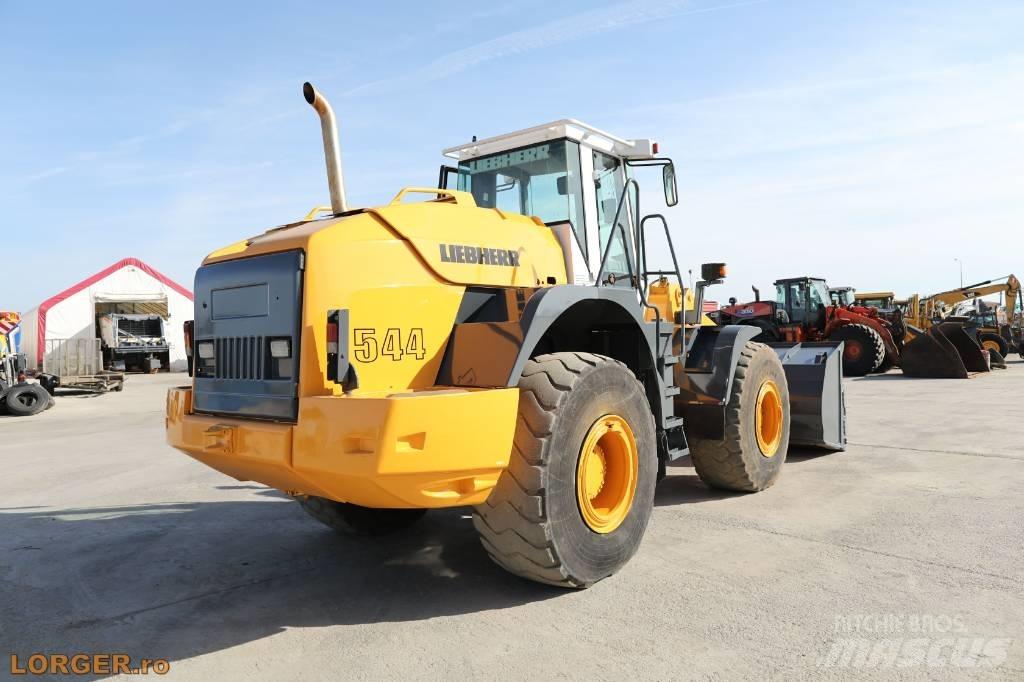 Liebherr L 544 Chargeuse sur pneus