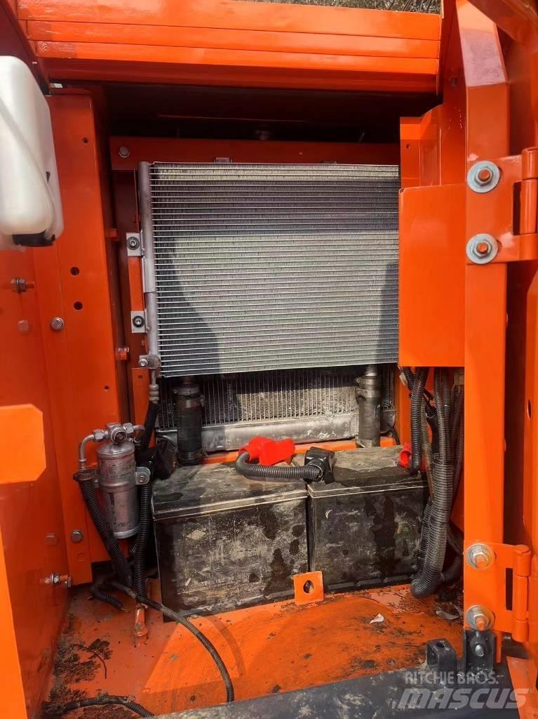 Hitachi ZX70 Pelle sur chenilles