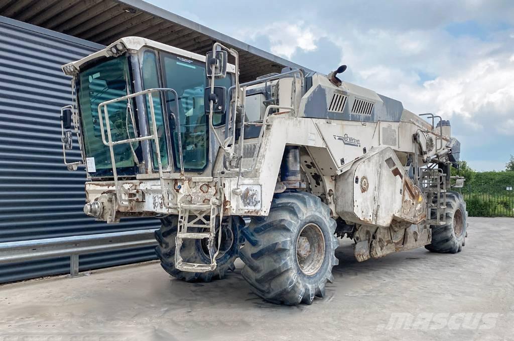 Wirtgen WR 240 Recycleur bitume