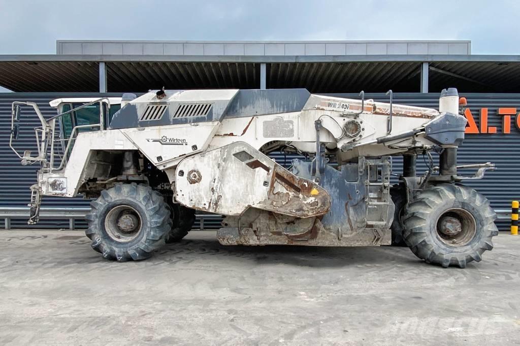 Wirtgen WR 240 Recycleur bitume