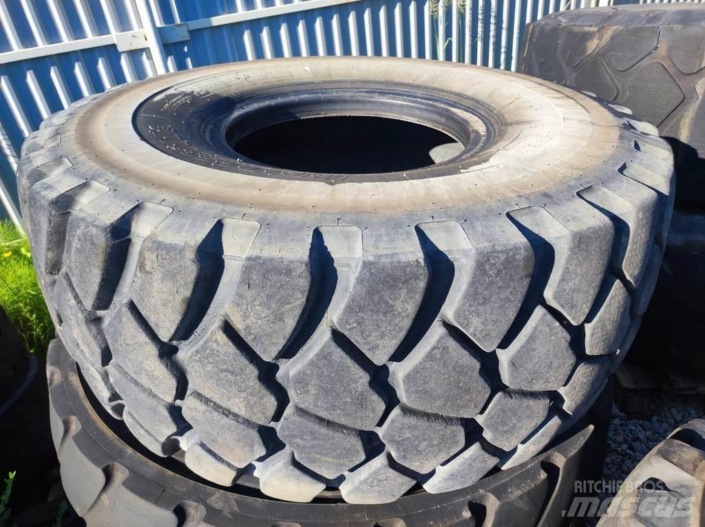  23.5 R25 TYERS Pneus, roues et jantes