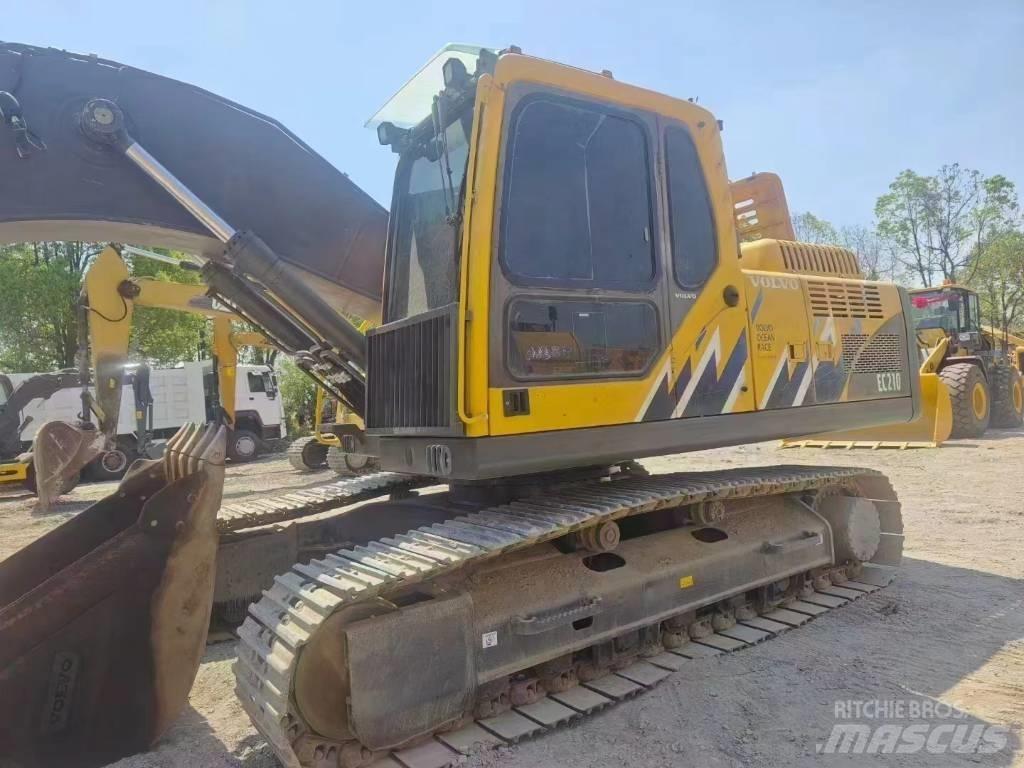 Volvo EC 210 Pelle sur chenilles