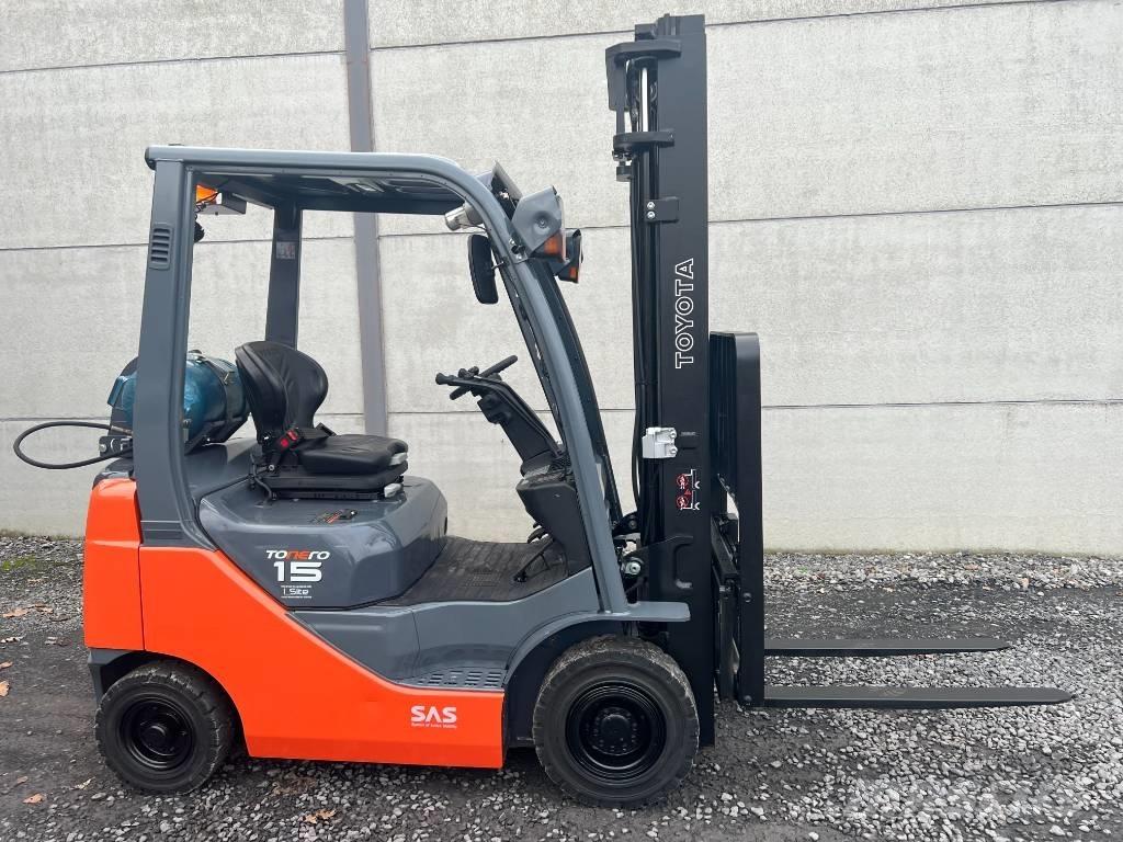 Toyota 02-8FGF15 Chariots GPL