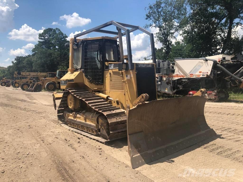 CAT D 5 M XL Bouteurs sur chenilles