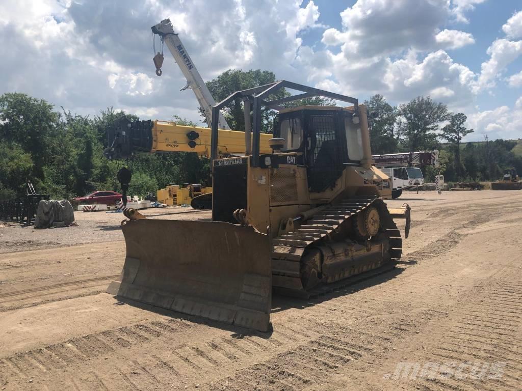 CAT D 5 M XL Bouteurs sur chenilles