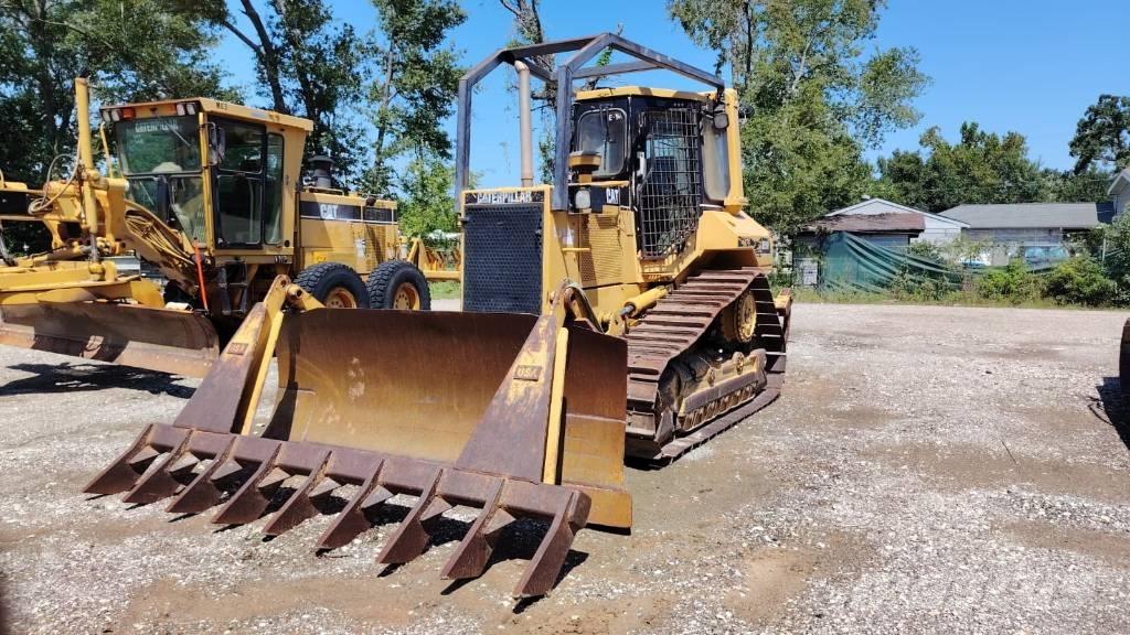 CAT D 5 M XL Bouteurs sur chenilles