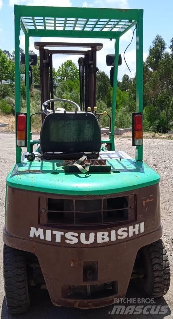 Mitsubishi FG25 Chariots GPL