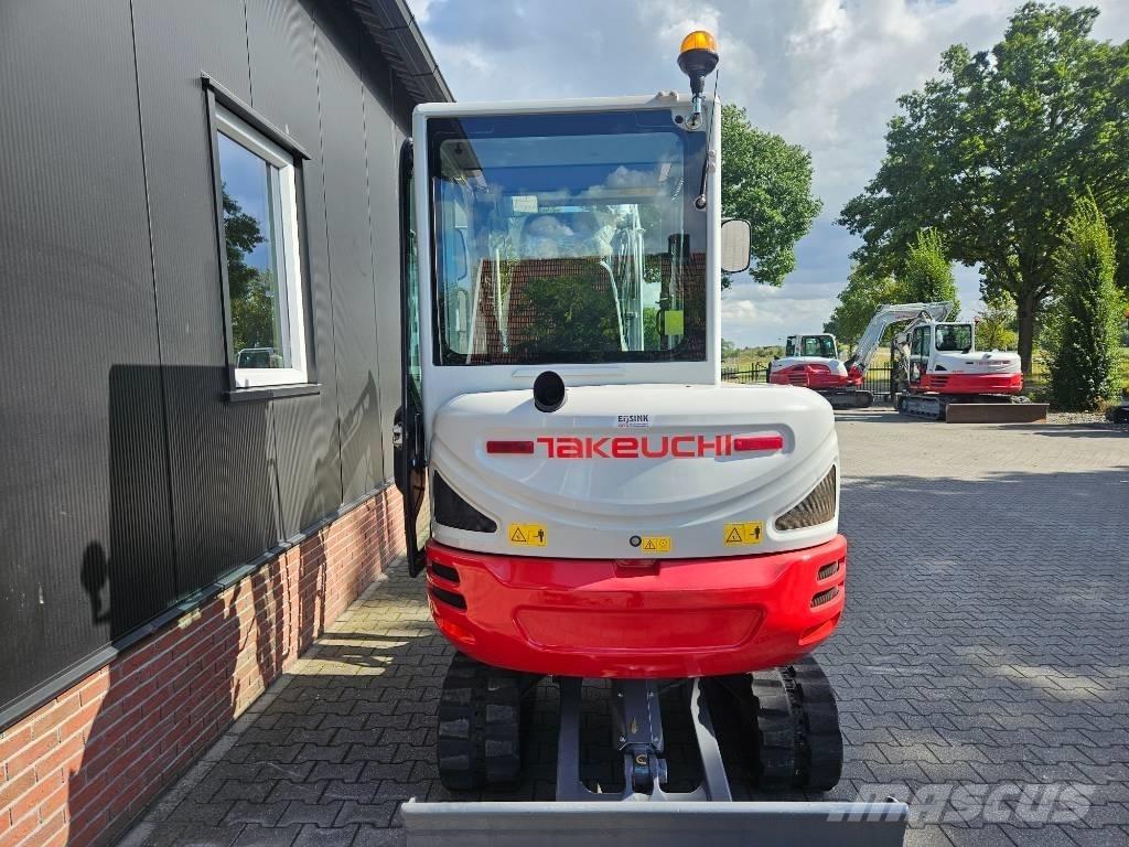 Takeuchi TB 230 Mini pelle < 7t