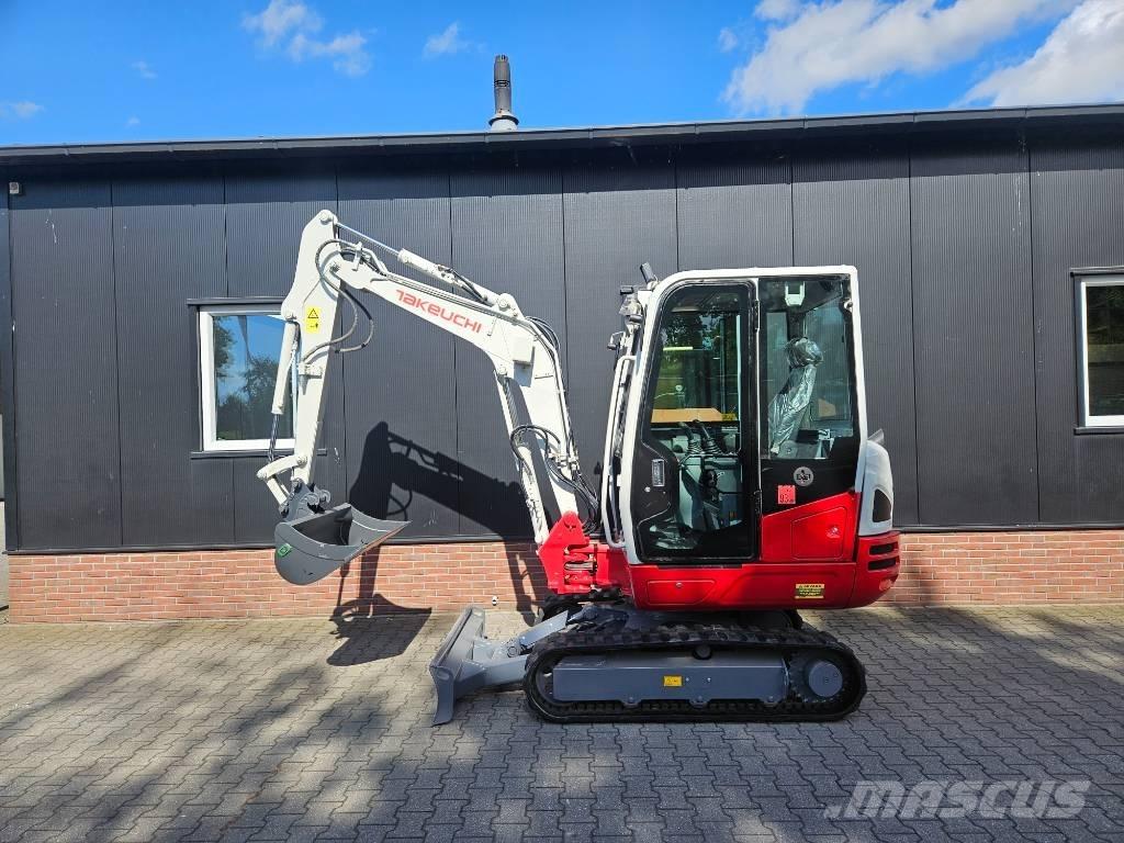 Takeuchi TB 230 Mini pelle < 7t